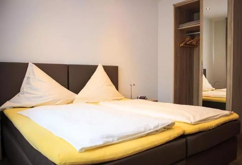 Majatalo Zur Brücke