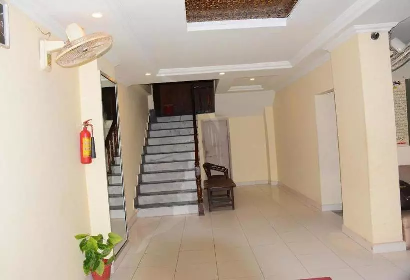 هتل Alpine Faizabad