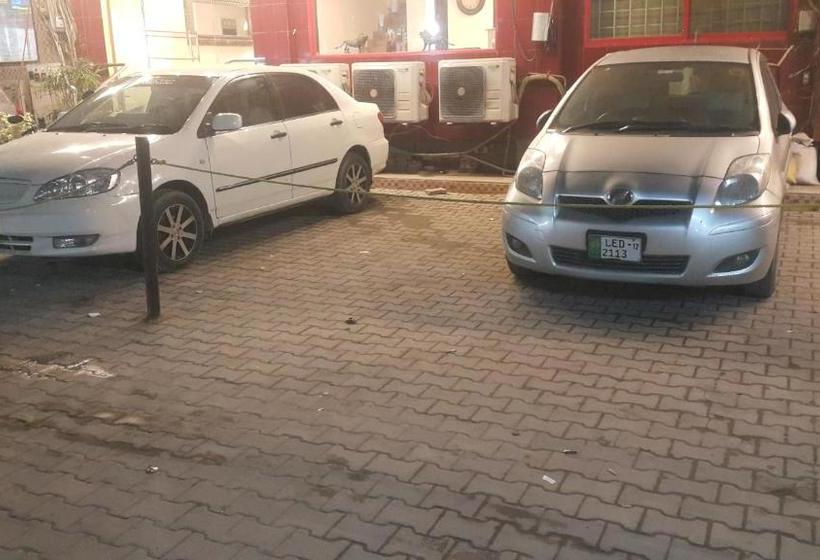 هتل Alpine Faizabad