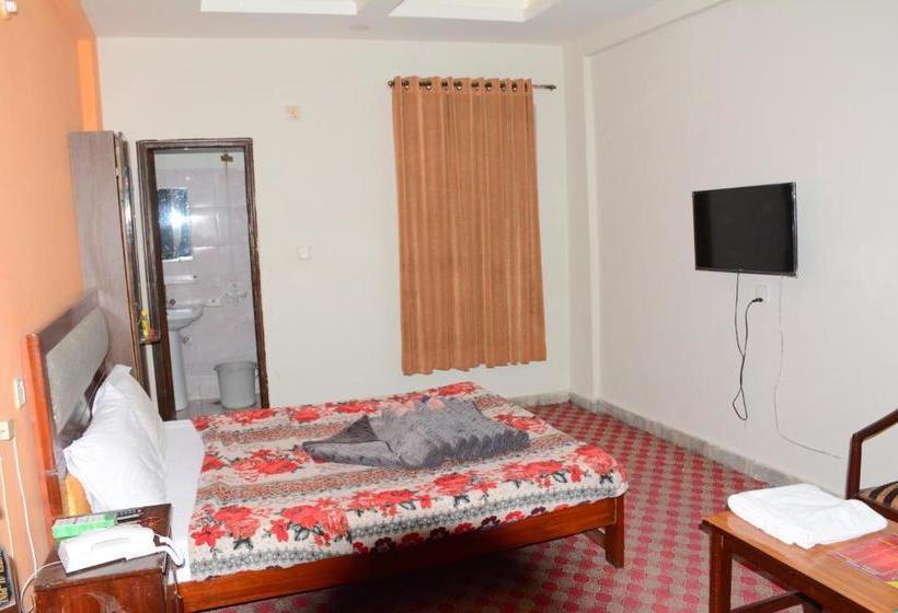 هتل Alpine Faizabad