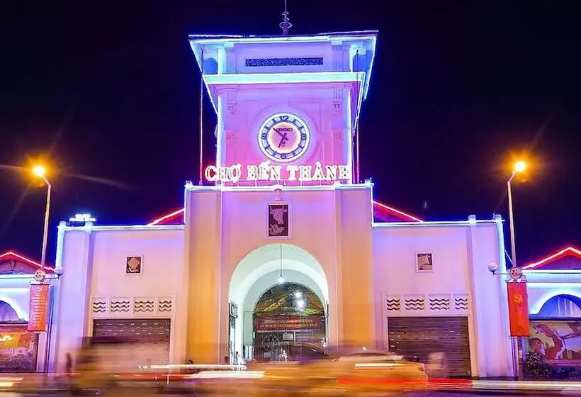 هتل Khách Sạn Hạnh Long
