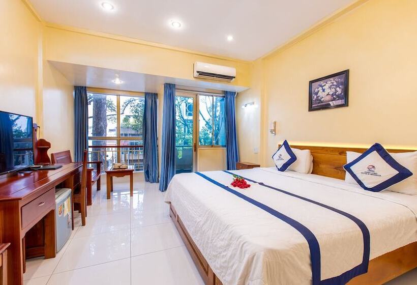 هتل Khách Sạn Hạnh Long