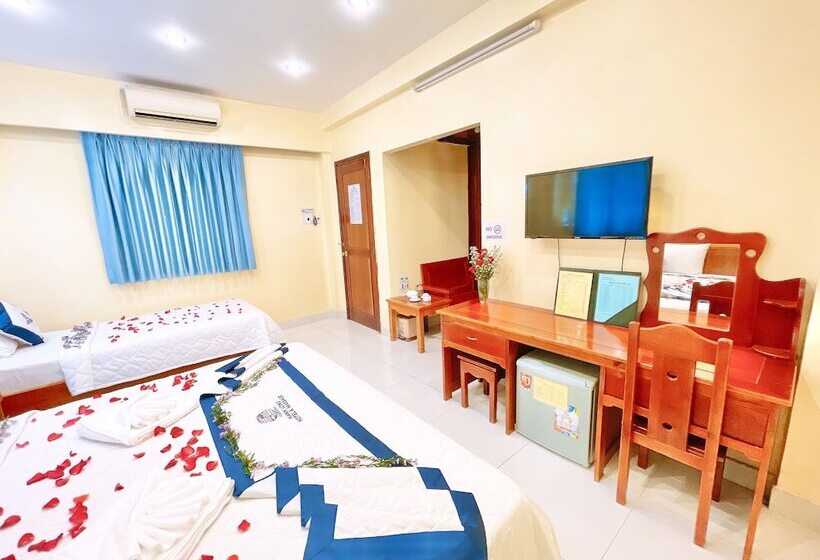 هتل Khách Sạn Hạnh Long