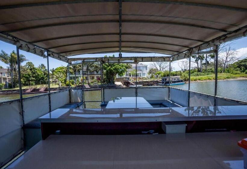 פנסיון 182 Old Transkei Road