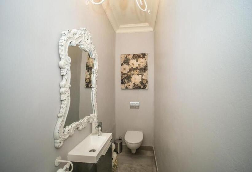 פנסיון 182 Old Transkei Road