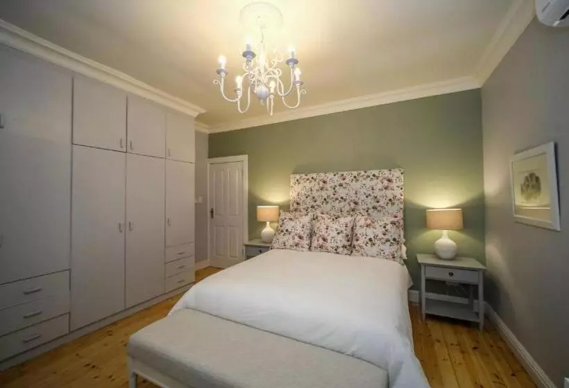 Majatalo 182 Old Transkei Road