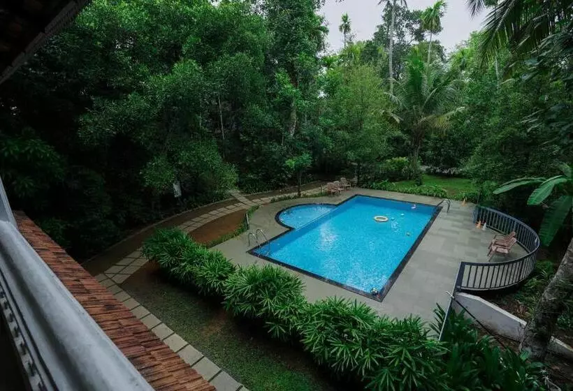 リゾートホテル Once Upon The River, Aluva   Near Cochin International Airport