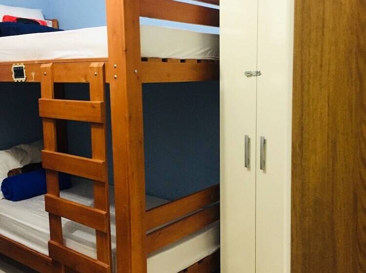 Easyhost Brasil Hostel