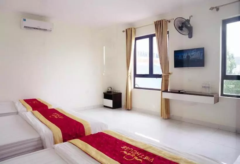 Viethouse Hotel Hạ Long