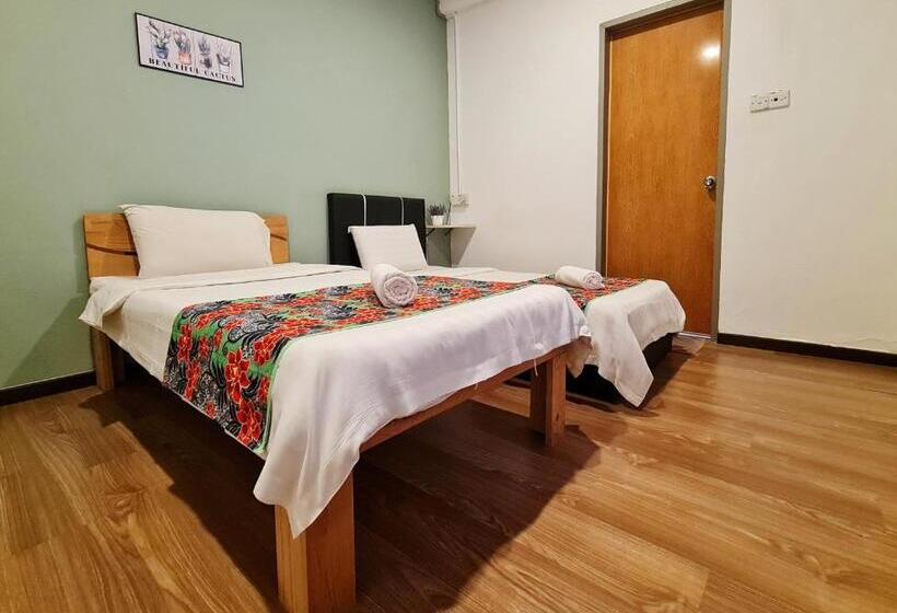 فندق صغير Treeline Urban Inn