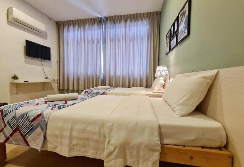 فندق صغير Treeline Urban Inn