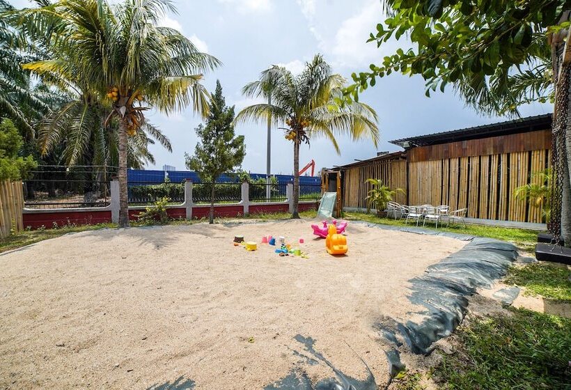 هتل Capital O 89374 Ohana Restaurant & Homestay