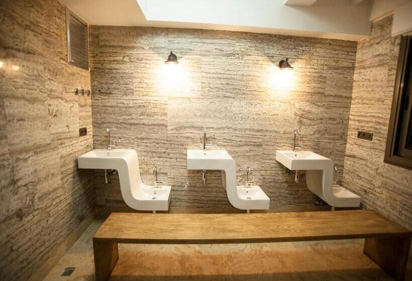 هتل Lion Park Suites & Residence