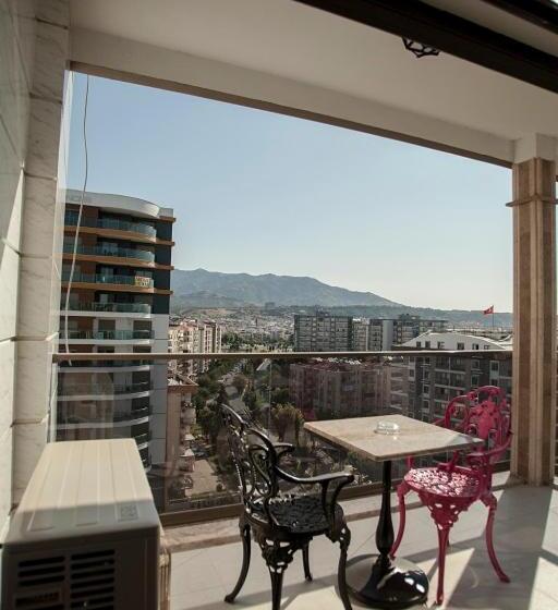 هتل Lion Park Suites & Residence