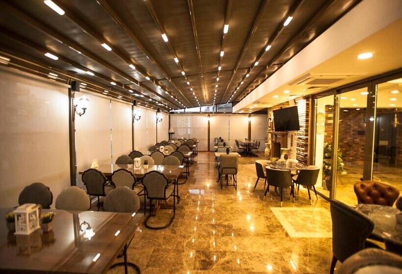 هتل Lion Park Suites & Residence