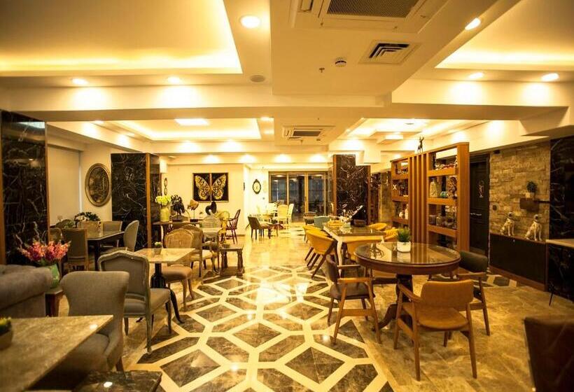 هتل Lion Park Suites & Residence