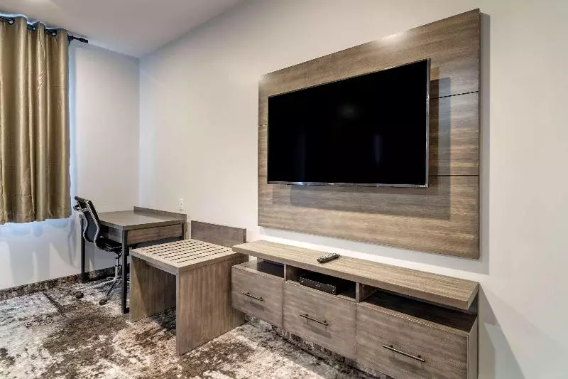 The Hue Hotel, Ascend Hotel Collection