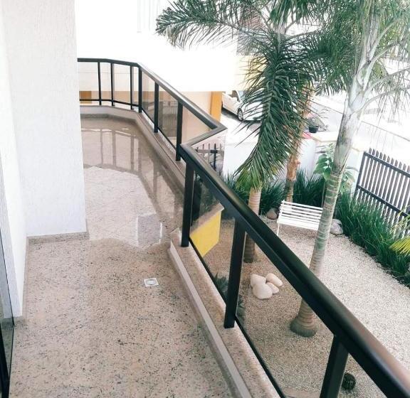 住宿加早餐  Your Hostel