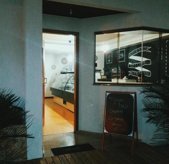 住宿加早餐  Your Hostel