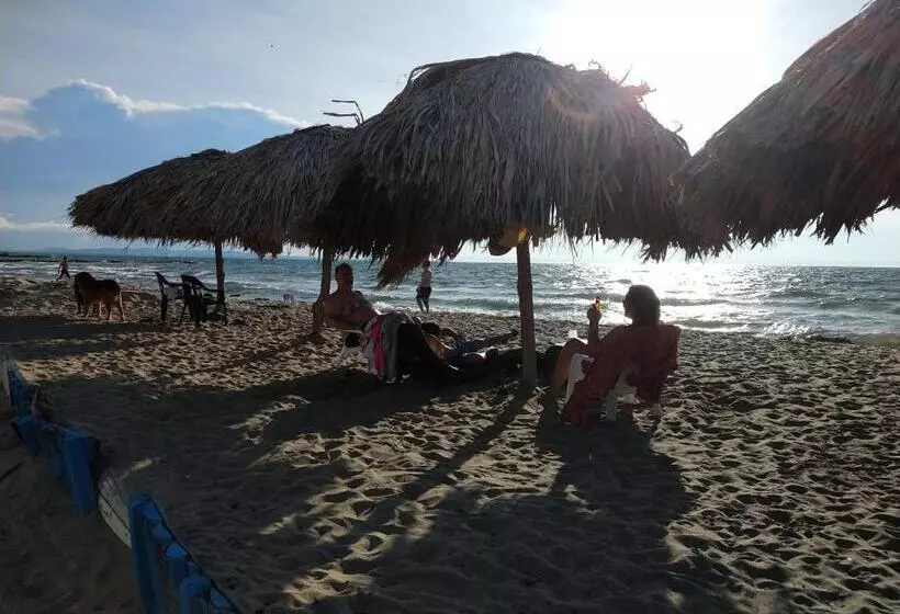 Hotelli Cabaña Playa Danray