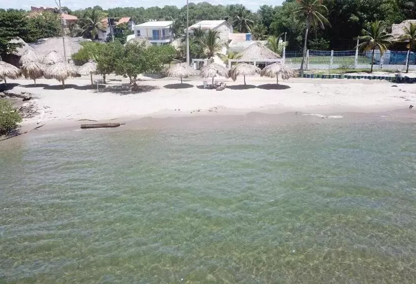 Hotelli Cabaña Playa Danray