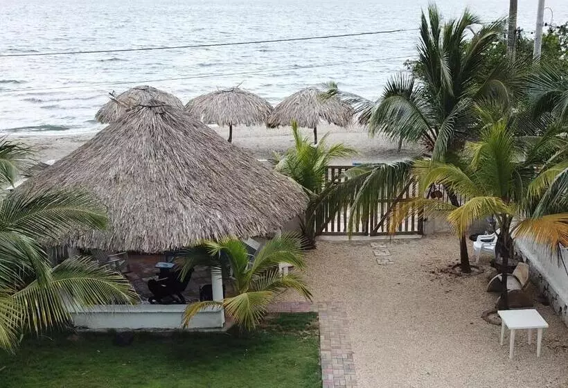Hotelli Cabaña Playa Danray