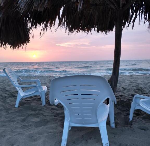 هتل Cabaña Playa Danray