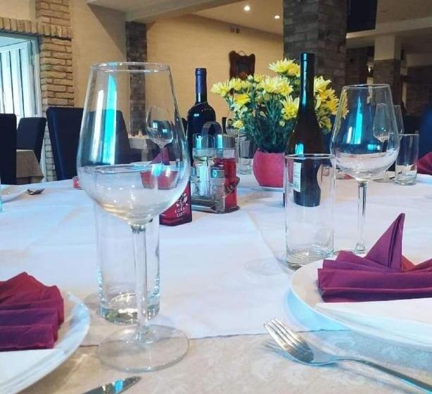 مُتل Vaš Kutak   Sobe Lux Za Izdavanje