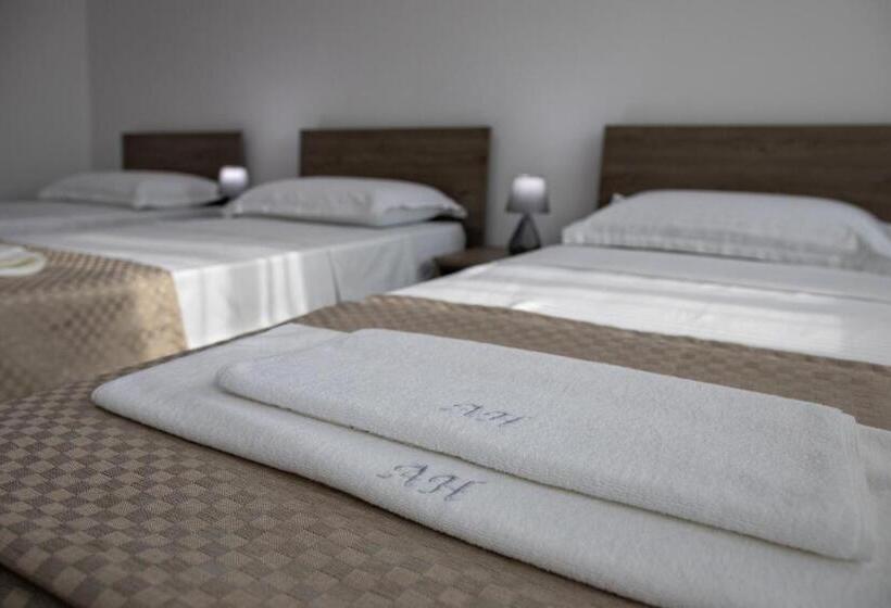 ペンション Airport House