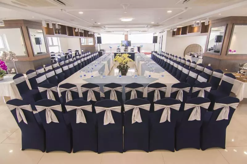 هتل Mermaid Seaside