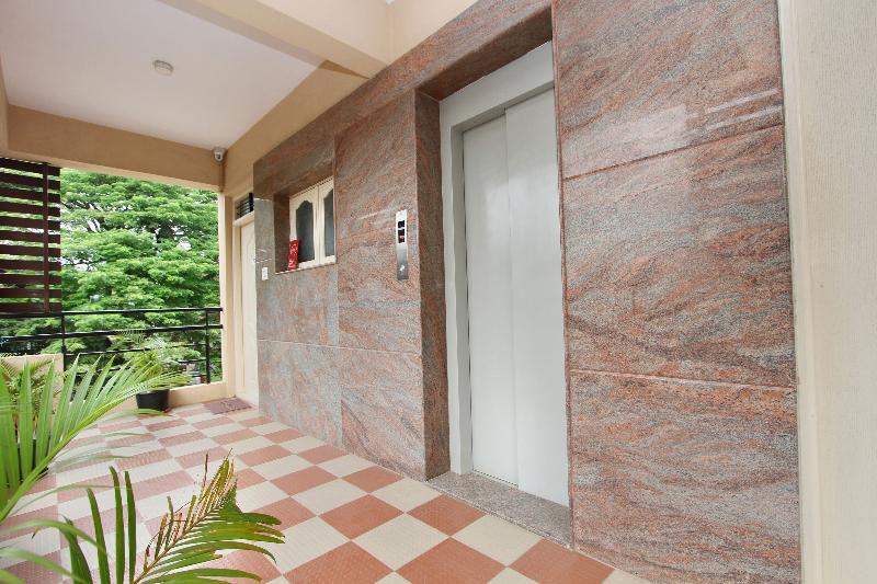 酒店 Capital O 2235 Oh My Rooms Indranagar