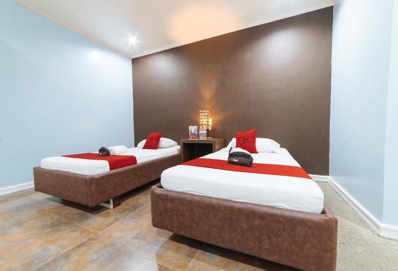 Otel Reddoorz @ N Roldan Street