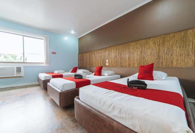 Otel Reddoorz @ N Roldan Street