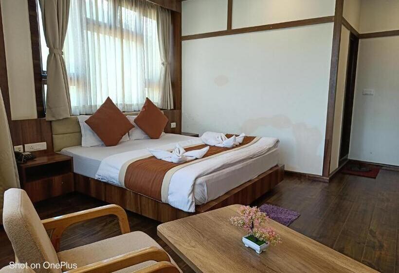 فندق Shambala Inn