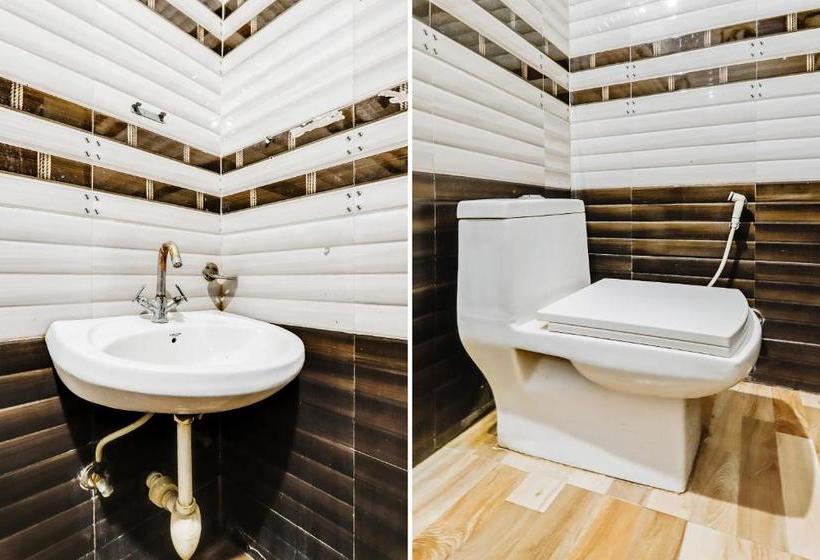 هتل Spot On 49970 Mahadev Guest House