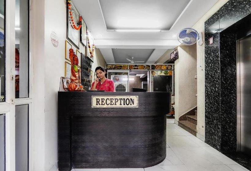 هتل Spot On 49970 Mahadev Guest House