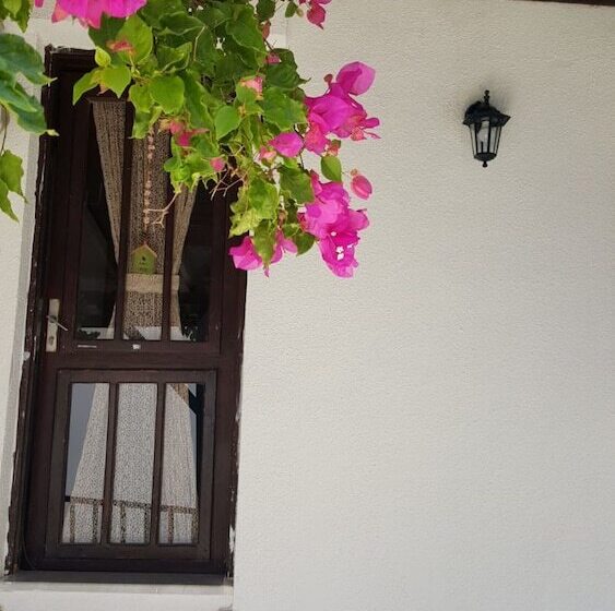 Mughetto Butik Otel & Cafe