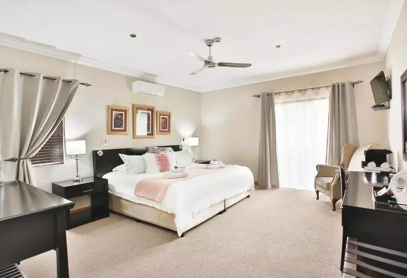 Majatalo The Wild Olive Guesthouse