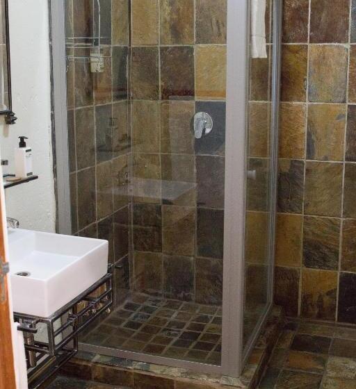 ペンション The Wild Olive Guesthouse