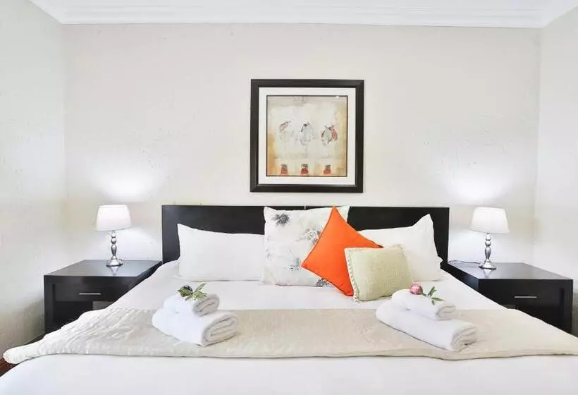 Majatalo The Wild Olive Guesthouse