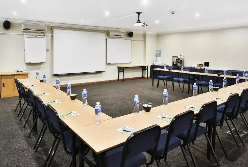 Majatalo The Wild Olive Guesthouse