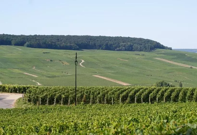 ベッドアンドブレックファースト Les Dames Jeannes