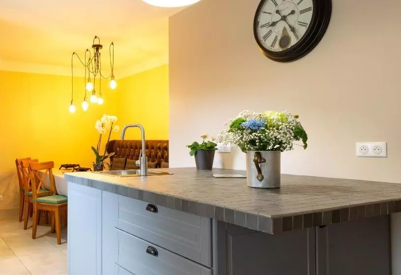 ベッドアンドブレックファースト Les Dames Jeannes