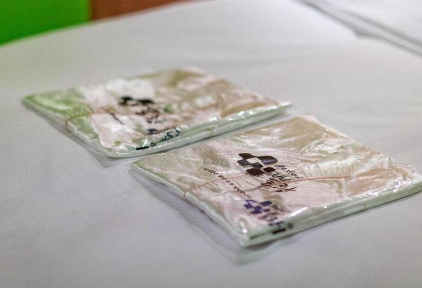 فندق على الطريق Plein