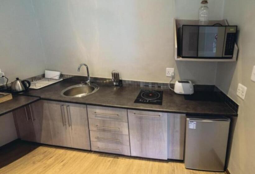 פנסיון Villiera Guesthouse