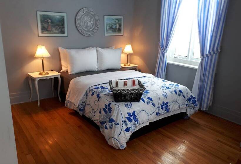 Хостел L'auberge De Quai