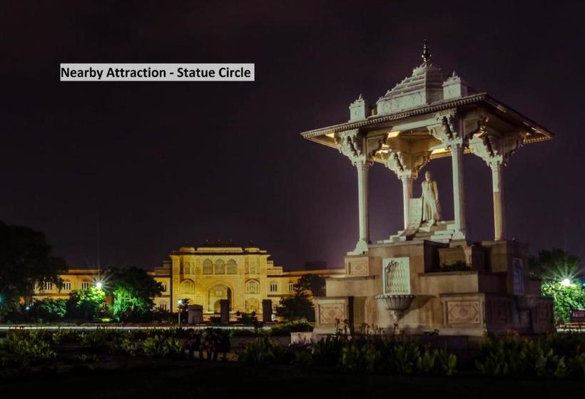 Отель Oyo 5166 Castle Lalpura