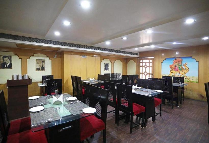 Отель Oyo 5166 Castle Lalpura