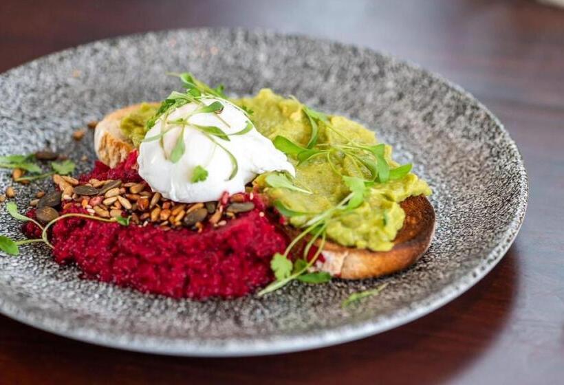 호텔 The Castle By Innkeeper S Collection