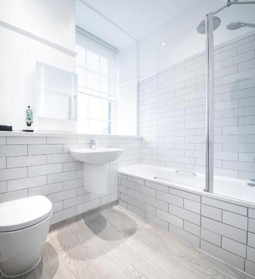 호텔 The Castle By Innkeeper S Collection